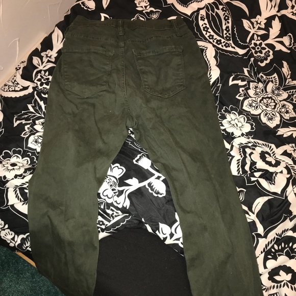 Green Fashion Nova ripped jeans Size 9 High wasted - Picture 2 of 4